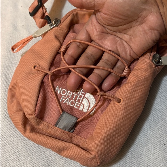 The North Face Crossbody Bag - Picture 3 of 6